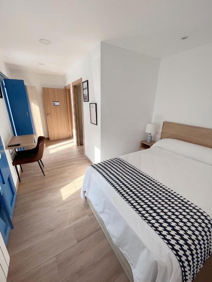 O Refuxio Do Naufrago Hostel Camelle Екстериор снимка
