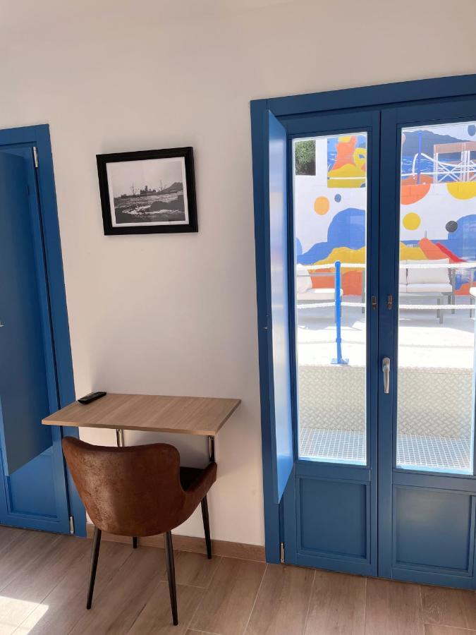 O Refuxio Do Naufrago Hostel Camelle Екстериор снимка